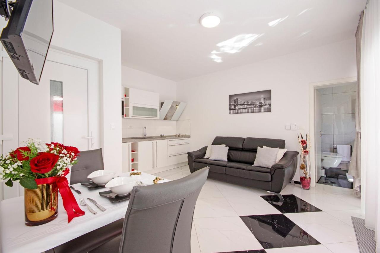 Villa Inis Makarska Dış mekan fotoğraf